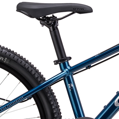 ctm-rocky-4-0-2026-modra-d4